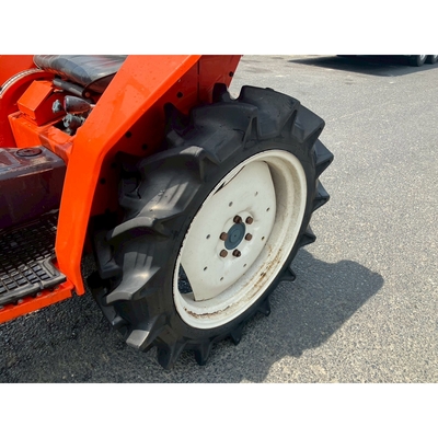 KUBOTA トラクター L1-185D