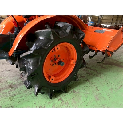 KUBOTA トラクター B7001D