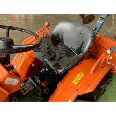 KUBOTA トラクター B7001D