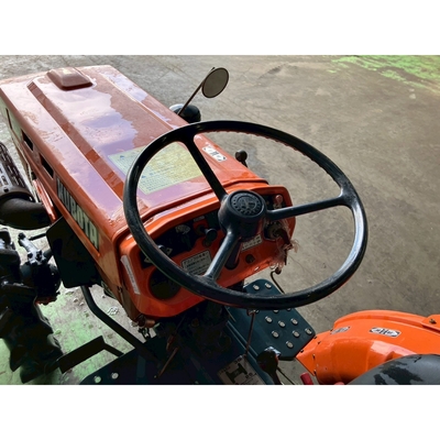 KUBOTA トラクター B7001D