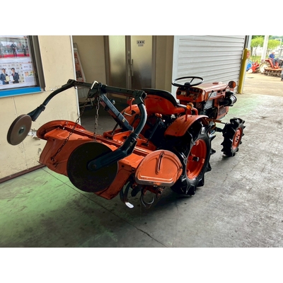 KUBOTA トラクター B7001D