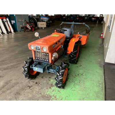 KUBOTA トラクター B7001D