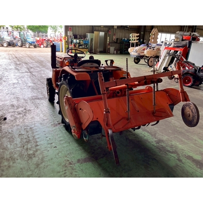 KUBOTA トラクター  B1600D