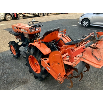 KUBOTA トラクター B7001D