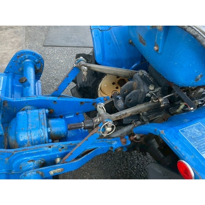 ISEKI トラクター TX1000