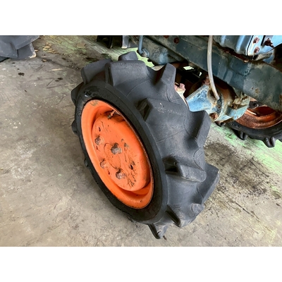 KUBOTA トラクター B5000D