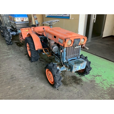 KUBOTA トラクター B5000D