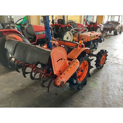 KUBOTA トラクター B7000D