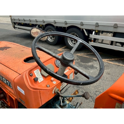 KUBOTA トラクター L1801S