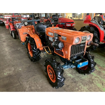KUBOTA トラクター B7001D