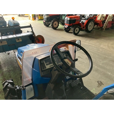 ISEKI トラクター TU205F