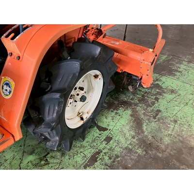 KUBOTA トラクター B1402M