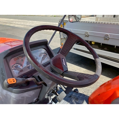 KUBOTA トラクター 