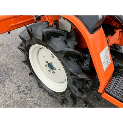 KUBOTA トラクター B1-15D