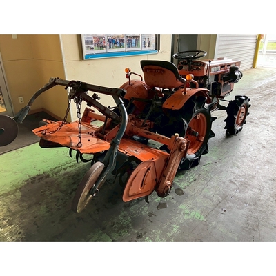 KUBOTA トラクター B7001D