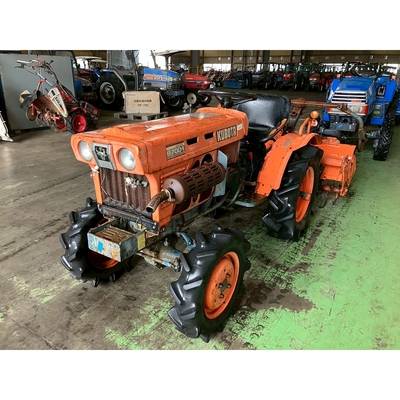 KUBOTA トラクター B7001D