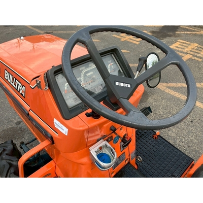 KUBOTA トラクター B1-15D
