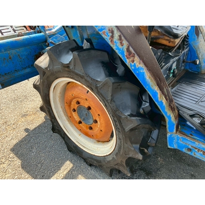ISEKI トラクター TA210F