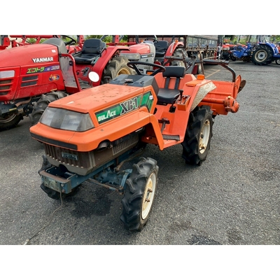 KUBOTA トラクター XB-1