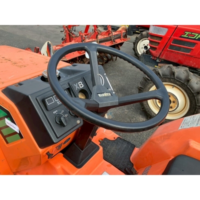 KUBOTA トラクター XB-1