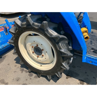 ISEKI トラクター TA235F