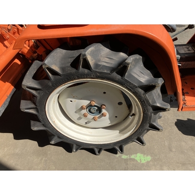 KUBOTA トラクター  B1600D