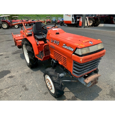 KUBOTA トラクター L1-215D