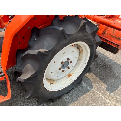 KUBOTA トラクター L1-215D