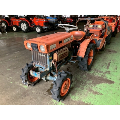 KUBOTA トラクター B5000D