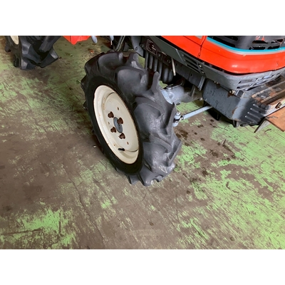 KUBOTA トラクター B52