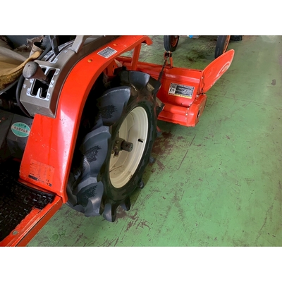 KUBOTA トラクター B52