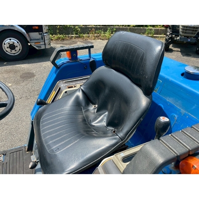 ISEKI トラクター TU220