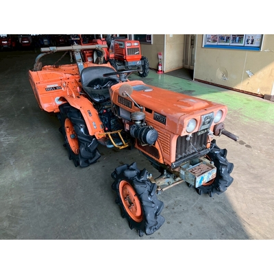KUBOTA トラクター B7001D