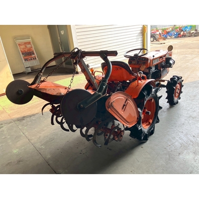 KUBOTA トラクター B7001D