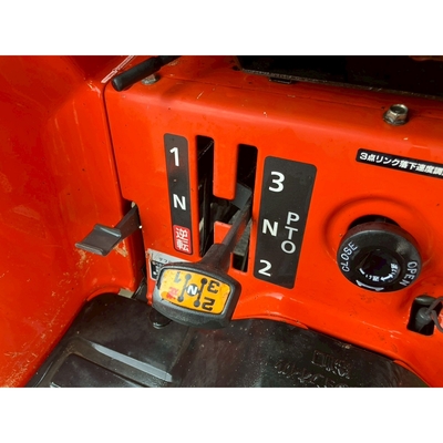 KUBOTA トラクター KT255