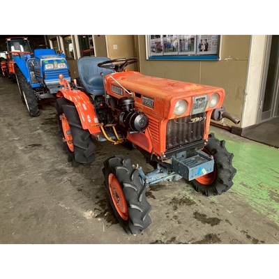 KUBOTA トラクター B7001D