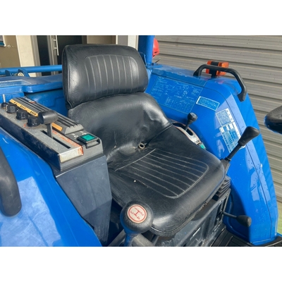 ISEKI トラクター TA262F