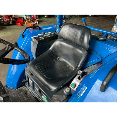ISEKI トラクター TA267F