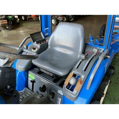ISEKI トラクター TA247F