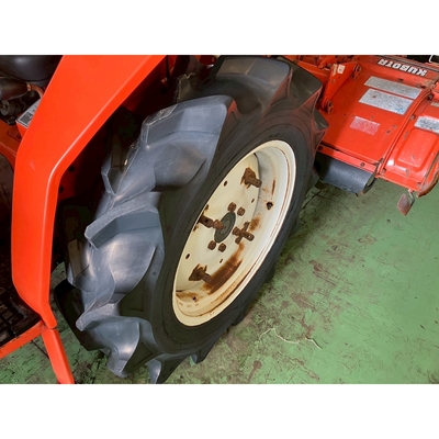 KUBOTA トラクター L1-215D