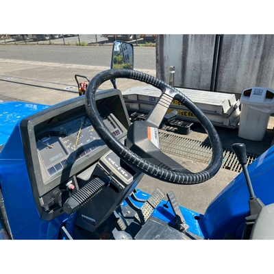 ISEKI トラクター TA215F