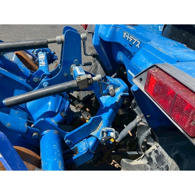 ISEKI トラクター TA215F