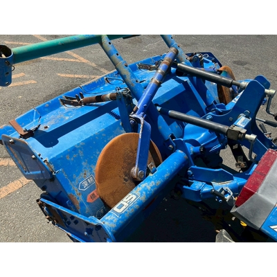 ISEKI トラクター TA215F