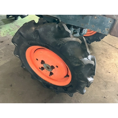 KUBOTA トラクター B7000D