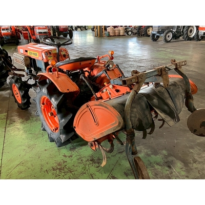 KUBOTA トラクター B7000D