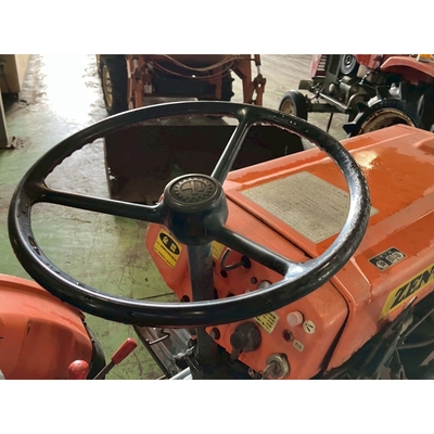 KUBOTA トラクター B7000D