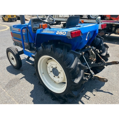 ISEKI トラクター TA250F