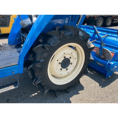 ISEKI トラクター TA210F