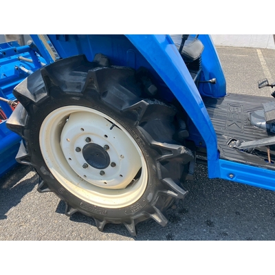 ISEKI トラクター TA210F