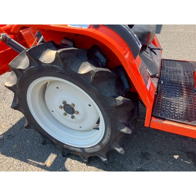 KUBOTA トラクター A-175